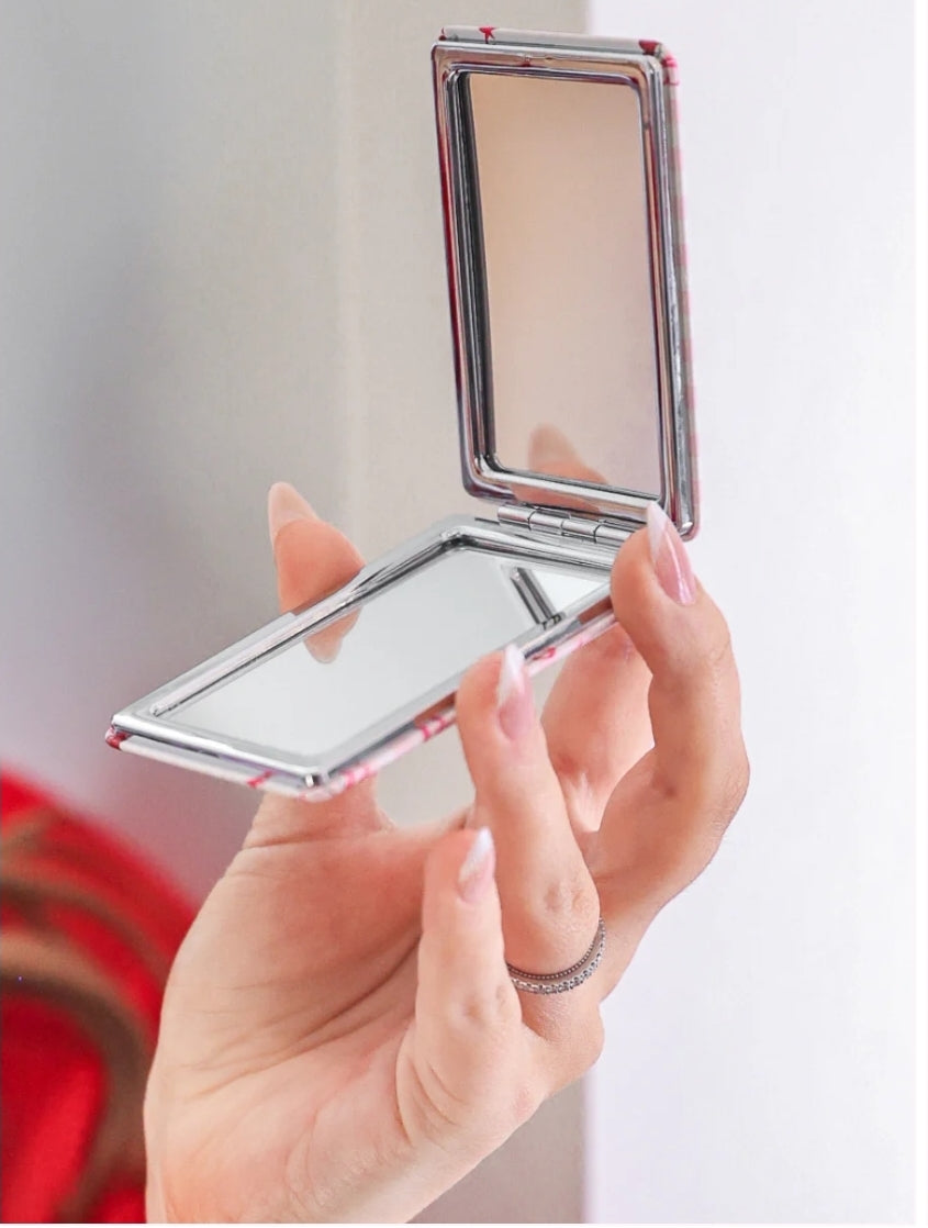 Compact Mirror