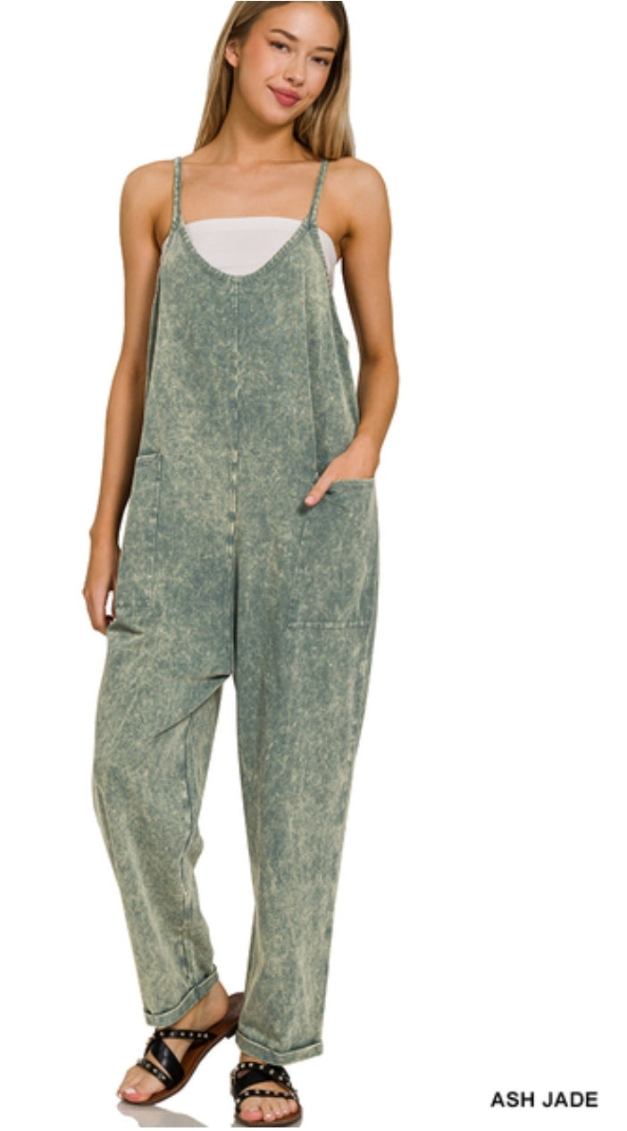 Washed spaghetti straps overalls with pockets
