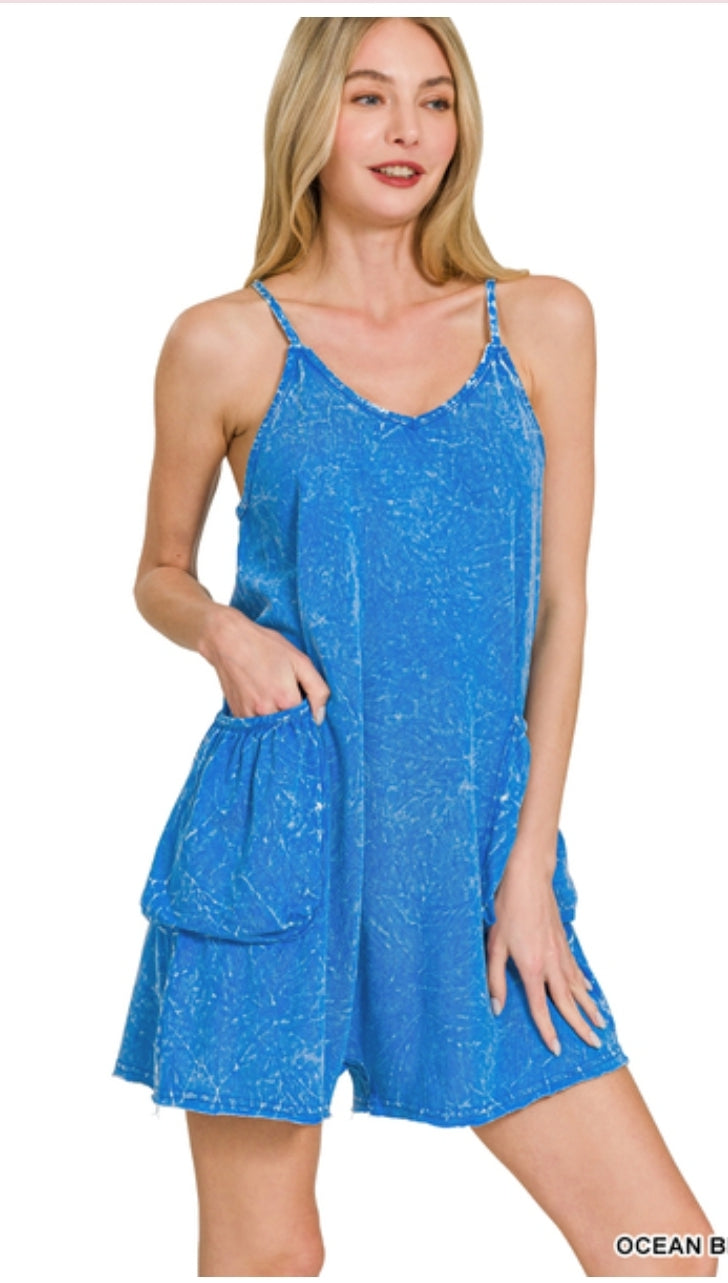 Acid crinkle washed spaghetti strap pocketed romper